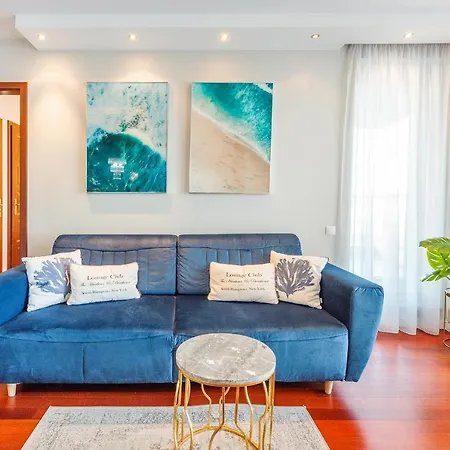 Apartment Yacht Club Sea Towers Premium