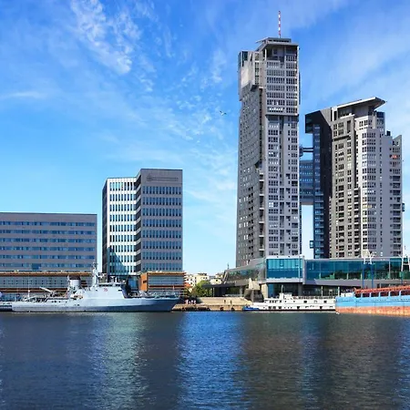 Apartment Yacht Club Sea Towers Premium